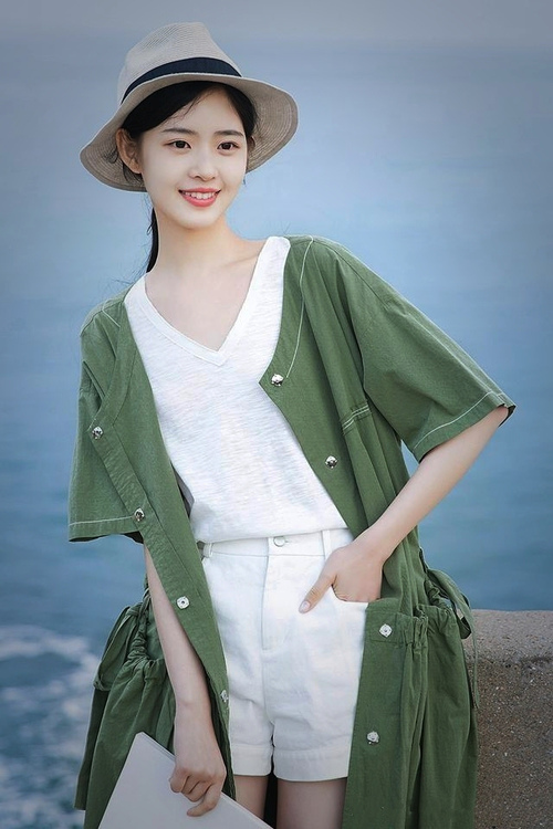 “西甲战火不断，豪门正面交锋”，西甲豪门球队排名